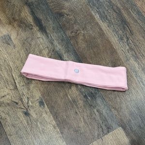 Lululemon Fly Away Tamer Headband